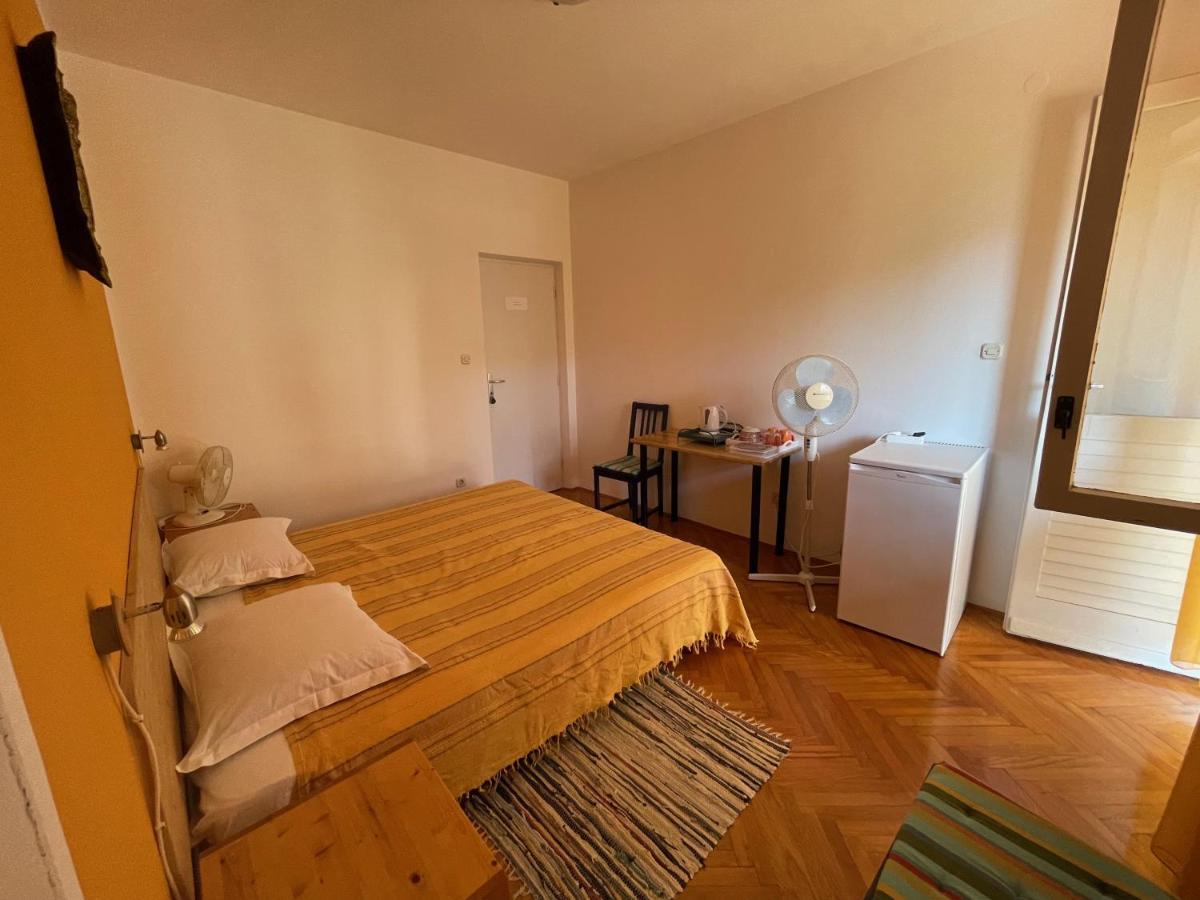 Hvar Guesthouse - Double Bedroom With Private Bathroom Jelsa  Zewnętrze zdjęcie