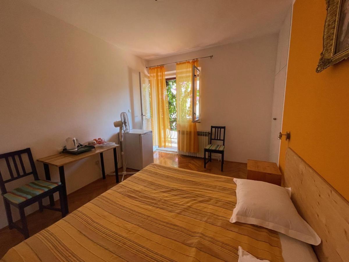 Hvar Guesthouse - Double Bedroom With Private Bathroom Jelsa  Zewnętrze zdjęcie