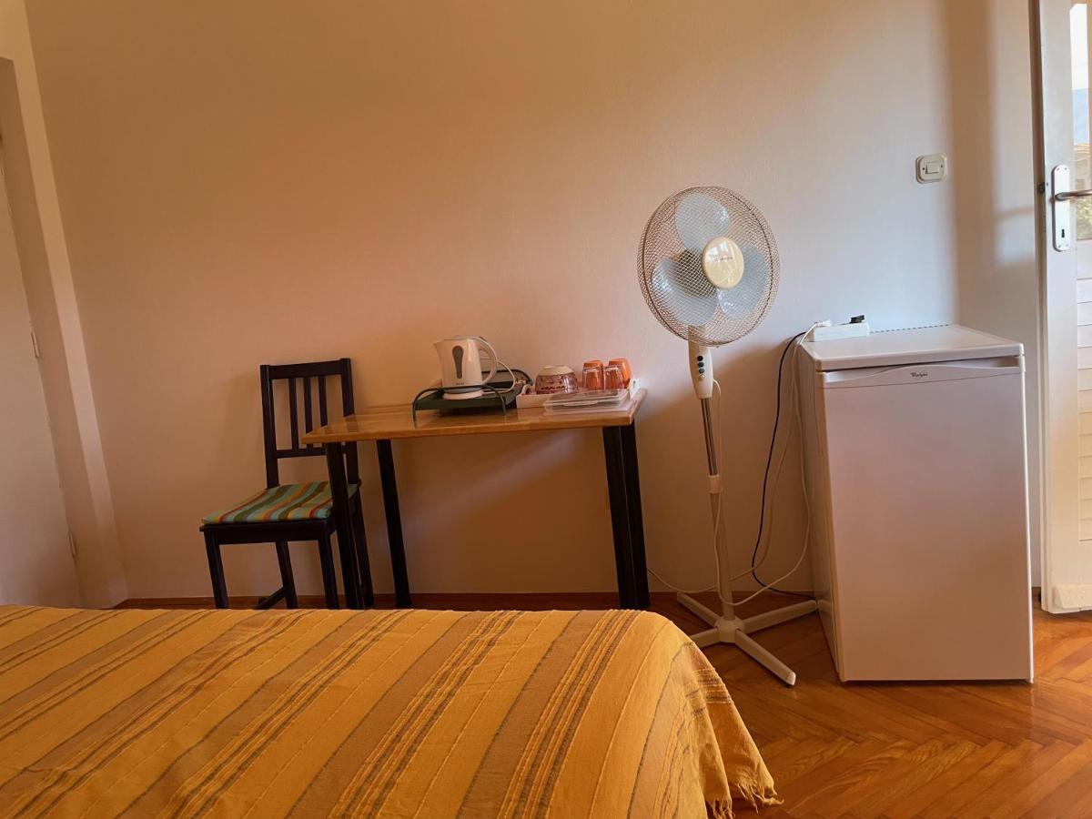 Hvar Guesthouse - Double Bedroom With Private Bathroom Jelsa  Zewnętrze zdjęcie