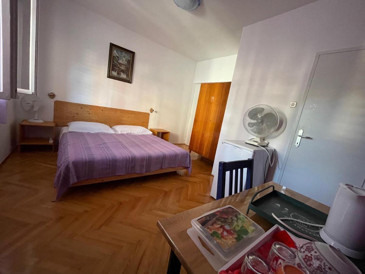 Hvar Guesthouse - Double Bedroom With Private Bathroom Jelsa  Zewnętrze zdjęcie