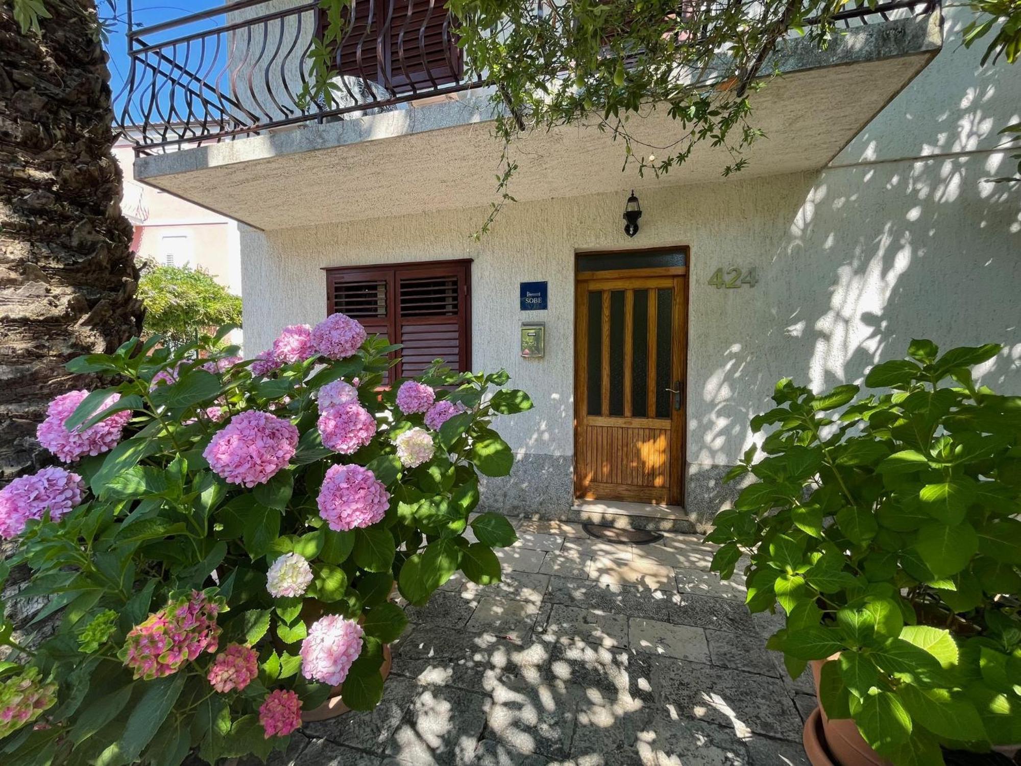 Hvar Guesthouse - Double Bedroom With Private Bathroom Jelsa  Zewnętrze zdjęcie